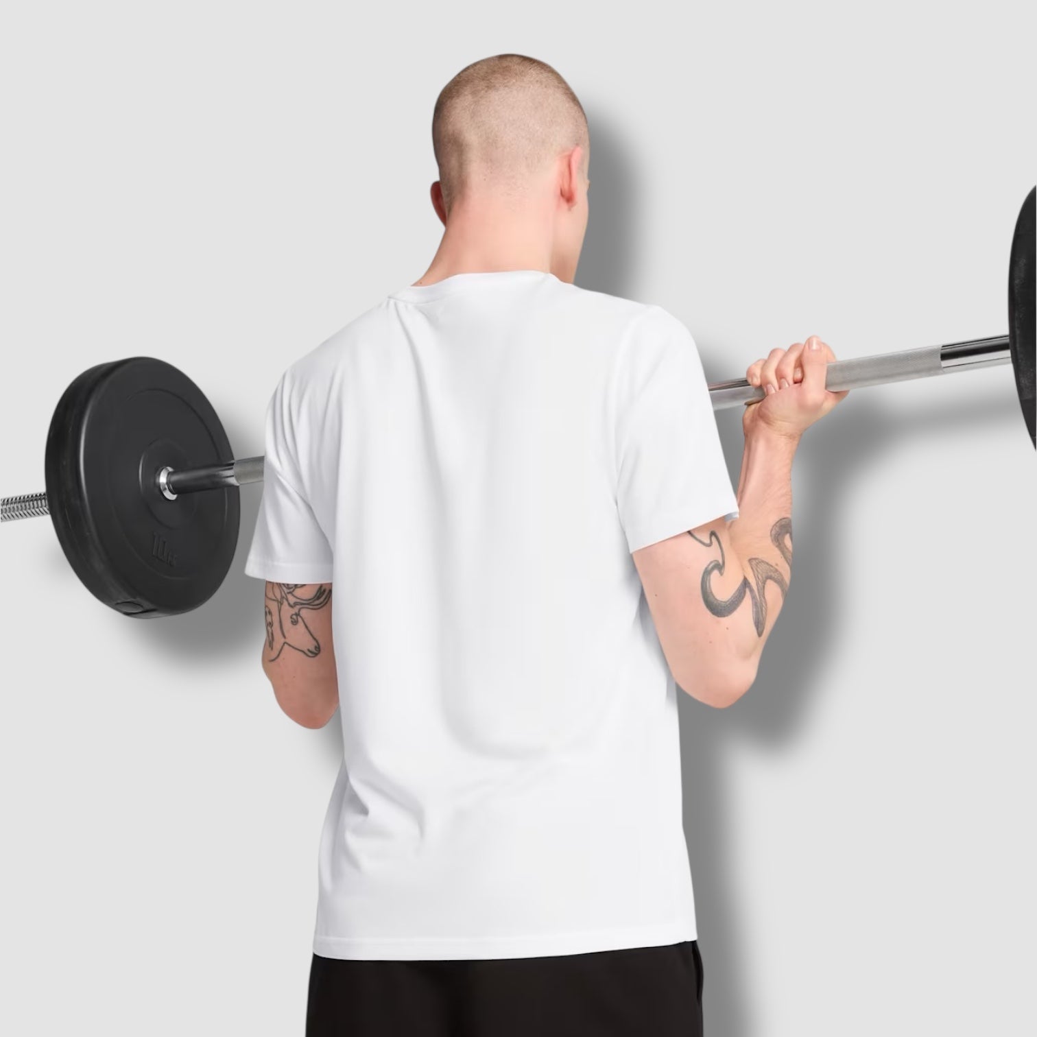 M TAD ESSENTIALS LEFT CHEST LOGO TEE