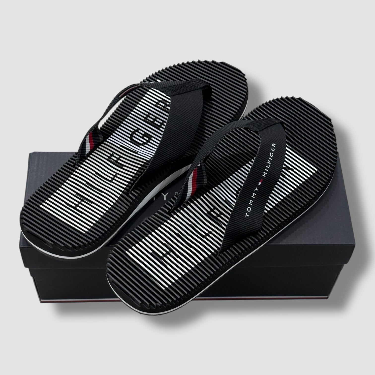HILFIGER MASSAGE BEACH SANDAL